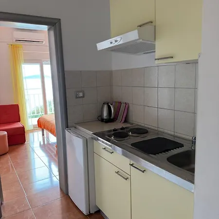 Klara * بوداكا