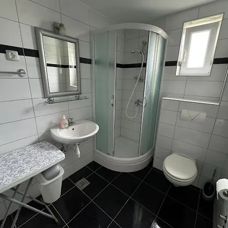 Klara * بوداكا